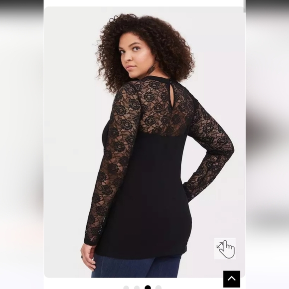 🍂🍁Torrid 3x Black Lace Inset Cutout Neck Foxy Top - Picture 3 of 6